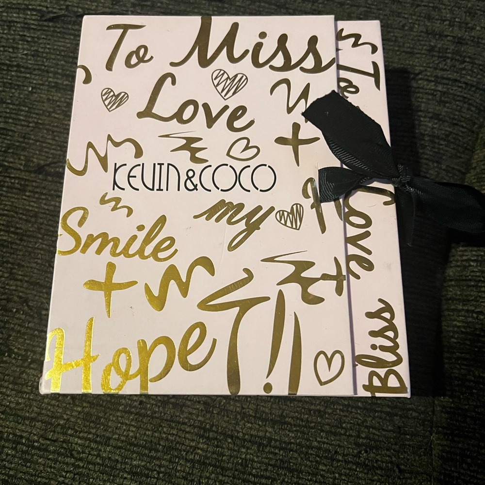 Kevin & Coco Pink and Gold Gift Makeup Set